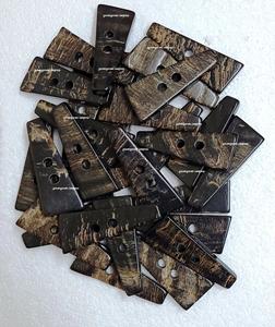 เสื้อแจ็กเก็ตทรงสามเหลี่ยมมีฮู้ดสำหรับผู้ชายและผู้หญิง, เสื้อแจ็คเก็ตทรงสามเหลี่ยมมีกระดุมเปิดปิดสีดำ - Product Image 5