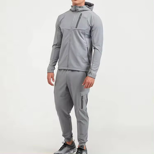 Chaqueta Impermeable Acolchada con Capucha para Invierno, Ecológica, con Forro de Malla Transpirable, Cierres Impermeables, Equipo para Exteriores Sostenible - Product Image 1