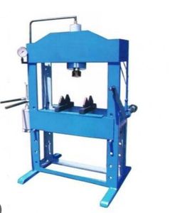 DIVINE MACHINERY SOLUTION DMSH150 Presse hydraulique de type H de 150 tonnes |   Pompe à moteur pour presse d'atelier robuste |   Semi-automatique - Product Image 2