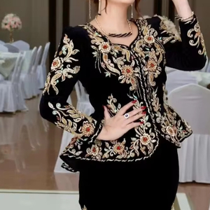 NUEVO BORDADO CON ESTILO EN CHAQUETA FLAIR NEGRA Y VESTIDO KARAKOU CON CUENTAS DE CRISTAL EMBELLECEDADAS, PIEDRA, PERLAS, TRABAJO DE DABKA @ 2024 - Product Image 1