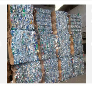 Botella para mascotas lavada en caliente, chatarra de 1000kg, balas comprimidas de plástico reciclado para agua u otro almacenamiento de líquidos - Product Image 1