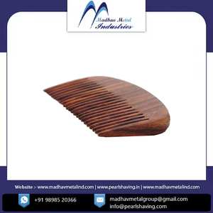 Peine de madera de proveedor superior personalizado multifuncional disponible a precio competitivo - Product Image 2