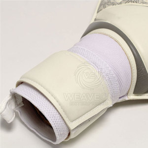 Guantes de Portero de Fútbol de Cuero de Alta Calidad, Súper Suaves y Cómodos, con Cierre de Velcro Antideslizante y Protección para los Dedos - Product Image 5