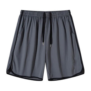 กางเกงกีฬาขาสั้นผู้ชายเอวยางยืดและเชือกผูกสีทึบสไตล์สตรีทสำหรับชายหาด - Product Image 1