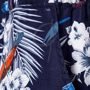 Conjunto de camiseta y pantalones cortos de dos piezas informales y elegantes de verano transpirable de alta calidad para hombre con parches personalizados - Product Image 5