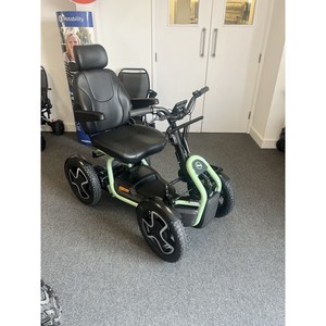 Scooter de mobilité Sunrise Scoozy S800 - Tout-terrain, neuf, vitesse de 8 mph, autonomie de 30 miles, batterie lithium-ion, capacité de 31 pierres (197 kg) - Product Image 3