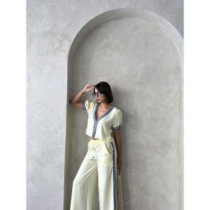 แจ็คเก็ตยีนส์ผู้หญิงสีเหลืองพร้อมดีเทล - Product Image 4