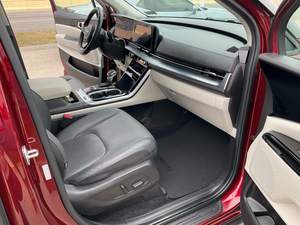 KIA Carnival SX Prestige 2023, Listo para Enviar - Product Image 2