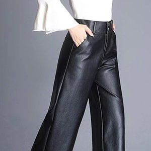 Pantalones de cuero PU de cintura alta y pierna ancha para mujer, estilo casual de color liso con botones frontales y ajuste holgado hasta el tobillo - Product Image 5