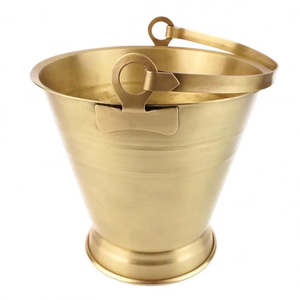 Seau à glace en laiton moderne de grande qualité à prix responsable pour un intérieur de bar contemporain, ajoutant un accent métallique chaleureux - Product Image 2