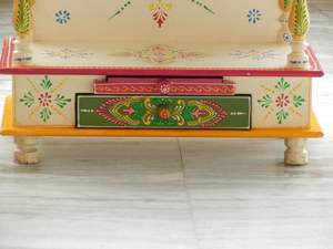 Templo de madera de diseño tradicional hecho a mano para decoración del hogar colgante de pared Puja Ghar Altar para Diwali boda cumpleaños - Product Image 6