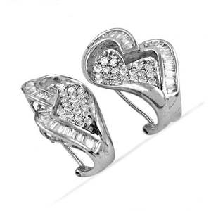 Pendientes de Diamantes en Forma de Corazón para Mujer, Joyería Elegante de Plata - Product Image 1