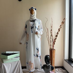 Robe Abaya à imprimé floral - Product Image 2