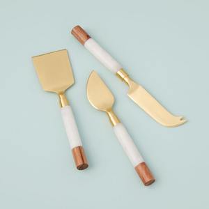 Ensemble de découpe de fromage en acier inoxydable plaqué or avec manche en marbre et en bois durable de qualité superlative pour les hôtels et les maisons - Product Image 1