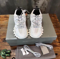Sneakers de créateur de qualité supérieure, chaussures de sport pour hommes, chaussures à plateforme LED pour l'extérieur, marques célèbres, sneakers de luxe pour femmes