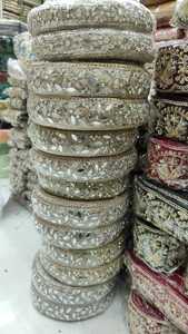 Abstrait sur mesure conçu brodé de plusieurs manières de couleur dans des conceptions ethniques à des fins diverses dans différentes tailles - Product Image 3