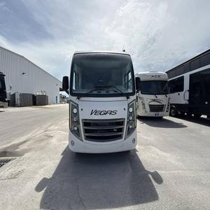 Autocaravana Usada T-h-o-r V-e-g-a-s 24.1 2024, Ajustable, Tipo Cruiser, con Techo Elevable, Euro 6, para 4-6 Personas, con Cocina y Aire Acondicionado - Product Image 1