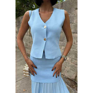 Ensemble décontracté gilet et jupe plissée en tricot 10001 - Product Image 2