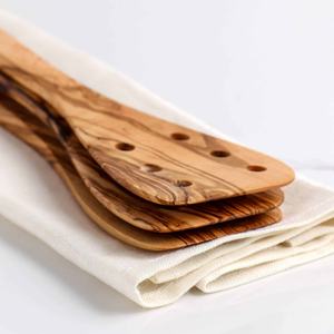 Espátula de madera de olivo Premium hecha a mano, herramienta de accesorio de cocina elegante ecológica, 6 agujeros perforados, utensilio de cocina ArtisRaw SS020 - Product Image 5