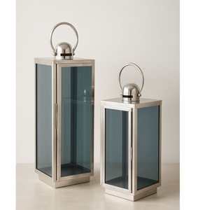 โคมไฟเรืองแสงสีเงินพร้อมที่จับแก้วทรงสี่เหลี่ยมทำจากแก้วทรงพีระมิดเคลือบโครเมียม - Product Image 4