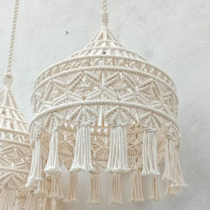 Lámpara de Techo Bohemia de Macramé con Luz Blanca Cálida, Pantalla de Cuerda de Cáñamo para Decoración del Hogar y Restaurantes, Forma Rectangular, Base para Bombilla E26 - Product Image 1