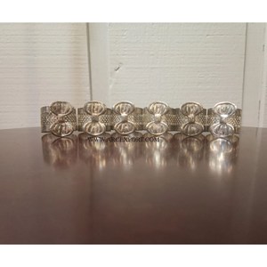 Anneaux de serviette en métal faits à la main, design personnalisé, fournitures pour la décoration de table de mariage, fabriqués en fil de fer - Product Image 2