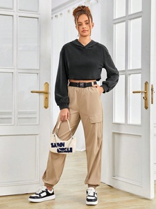 Lupin Venta caliente logotipo personalizado impresión peso ligero mejor diseño mujeres Crop Top sudaderas con capucha/ropa informal mujeres Crop Top Sudadera con capucha - Product Image 3