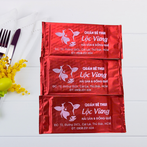 Lingettes nettoyantes humides non tissées de taille de voyage les plus vendues Texture douce pour une utilisation facile Manger Impression personnalisée Fabricant du Vietnam - Product Image 1