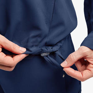 Sweat-shirt médical élégant pour femmes, confortable et durable, vêtements de travail, sweat-shirt médical chaud, idéal pour le personnel médical - Product Image 6