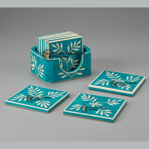 ชุดถาดรองแก้วฝังกระดูกสีฟ้าและสีขาวทำด้วยมือพร้อมที่วางแก้วเครื่องดื่มลายดอกไม้ซัพพลายเออร์อินเดีย - Product Image 1