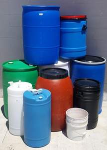 Vente en gros de fûts en plastique bleus de 200 L (55 gallons), qualité alimentaire, recyclables, pour l'emballage de liquides et de produits chimiques - Product Image 3
