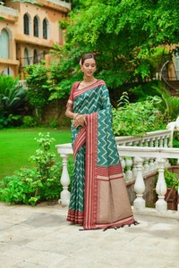 Tenue de fête du Nouvel An bonne qualité saree en soie brute saree léger tenue de mariage de Style bohème de Surat - Product Image 3
