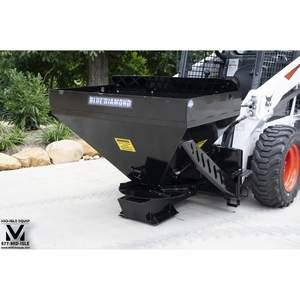 Épandeur de sel pour mini-chargeur Blue Diamond, applicable à l'industrie agricole, avec composants principaux : pompe et boîte de vitesses - Product Image 1