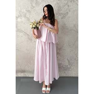 ชุดเสื้อและกระโปรงสีชมพูแต่งระบายสำหรับผู้หญิงจากเอลิซา แฟชั่น - Product Image 2