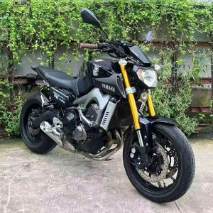 Motocicleta Deportiva Y-a-m-a-h-a MT-09 de 900cc de Gasolina con Motor de Alto Rendimiento - Product Image 4