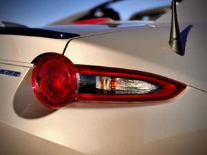 Mazda MX-5 Miata RF Grand Touring 2.0L I4 2022 - Product Image 3