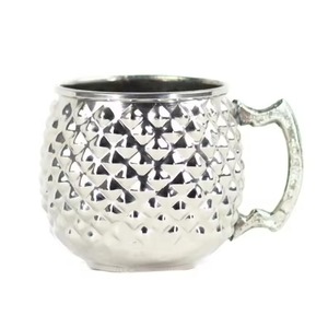 Tasse exclusive noire et dorée fabriquée pour les bars de maisons élégantes et les collections de verres élégants - Product Image 4