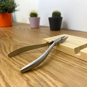 Nouvelles coupe-ongles à coupe droite 13 cm, autoclavables, en acier inoxydable, coupe précise 16 mm, pour podologie, coupe-ongles de doigts et d'orteils, OEM par KKZ - Product Image 2