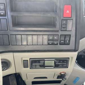 Camión Volquete de 10 Ruedas de Servicio Pesado de 371 HP, 6x4/8x4, para Minería y Construcción con Potente Motor Diésel - Product Image 6