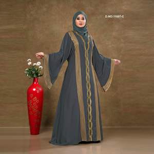 Exclusiva Abaya Larga Hasta el Suelo con Cuello en V de Tela Nida con Características Ecológicas y Transpirables Estilo Vintage - Product Image 3