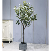 Arbre artificiel de haute qualité en gros pour décoration intérieure et extérieure, plante artificielle en pot d'eucalyptus pour la décoration