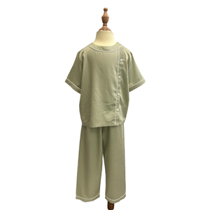 ชุดนอนลำลองแขนสั้นสีเขียวสำหรับเด็กผู้ชายเด็กผู้หญิง - Product Image 1