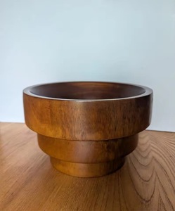 Bols en bois d'acacia 100% naturel faits à la main et polis avec des motifs sculptés, écologiques et durables pour la présentation des fruits - Product Image 5