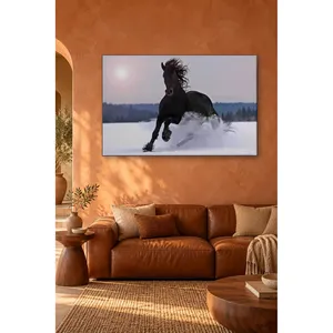 Impression sur toile de Fida Black Horse galopant sur une prairie enneigée - Product Image 3