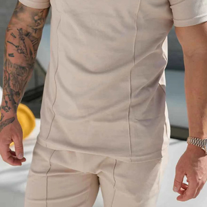 Camiseta informal con cuello de tapeta de botones a precio de fábrica con conjunto de pantalones cortos para hombres con camiseta y pantalones cortos personalizados al por mayor 2025 - Product Image 1