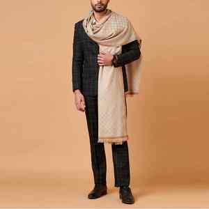 ผ้าคลุมไหล่ขนสัตว์แบบดั้งเดิมสำหรับผู้ชายในฤดูหนาว นุ่ม อุ่น ระบายอากาศได้ดี เหมาะสำหรับสวมใส่ในชีวิตประจำวัน - Product Image 1