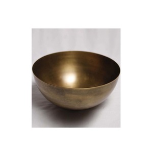 Bol de service en laiton couleur antique, finement poli, pour fruits secs, couleur dorée, articles de cuisine et de maison, bol de service pour desserts - Product Image 1