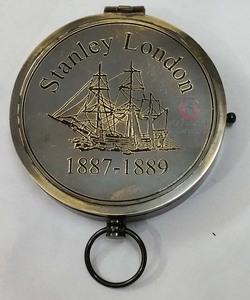 Thu Kim Loại Màu Đen Cổ Flap La Bàn Cá Nhân Vòng <span class=keywords><strong>Eiffel</strong></span> Tháp Báo Giá Khắc Cắm Trại Đi Bộ Đường Dài Lưu Niệm - Product Image 3