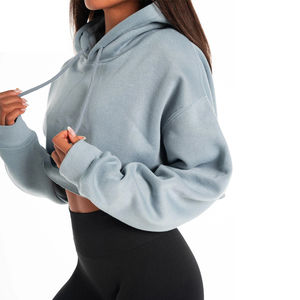 Haut à capuche court à manches longues en tricot avec fermeture éclair intégrale pour femme, logo personnalisé sur le devant, ourlet côtelé, style hip-hop - Product Image 2