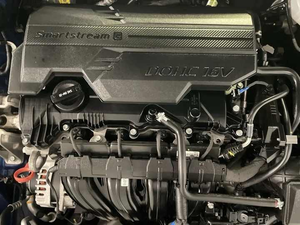 Elantra SE Cabriolet 2024 d'occasion, boîte automatique, moteur essence 4L, sièges en cuir, caméra de recul, écran tactile gauche, xénon, Euro IV - Product Image 2